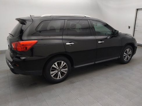 Used 2017 Nissan Pathfinder SV FWD image 10