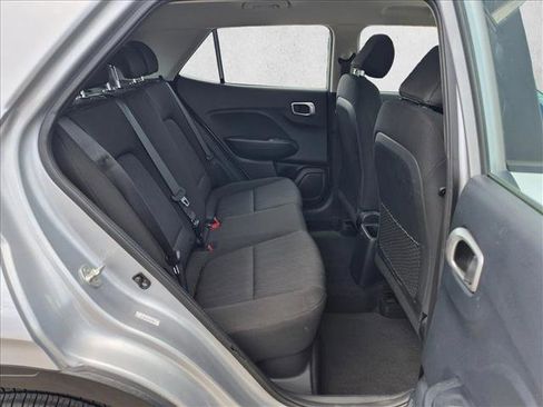 Used 2021 Hyundai Venue SE FWD image 20