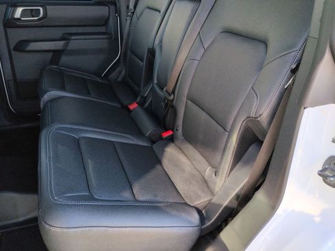 New 2025 Ford Bronco Badlands image 21