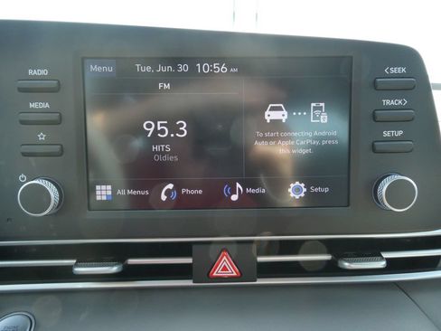 Used 2026 Hyundai Elantra Sport FWD image 28