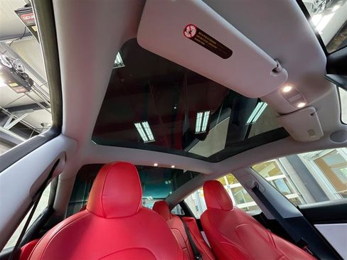 Used 2018 Tesla Model 3 Long Range image 28