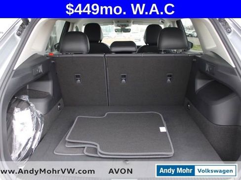 Used 2025 Volkswagen Tiguan SE AWD/4WD image 10