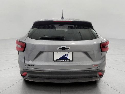 Used 2024 Chevrolet Trax RS w/ Driver Confidence Package image 23