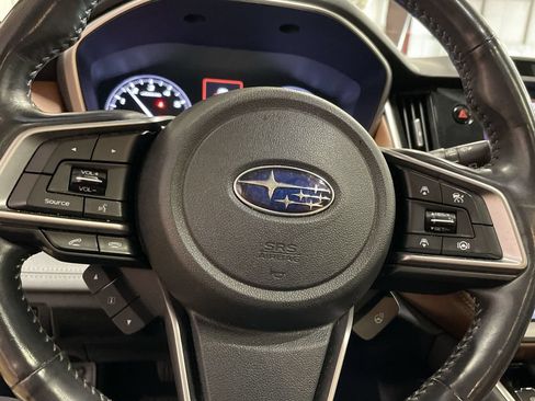 Used 2022 Subaru Outback Touring AWD/4WD image 17