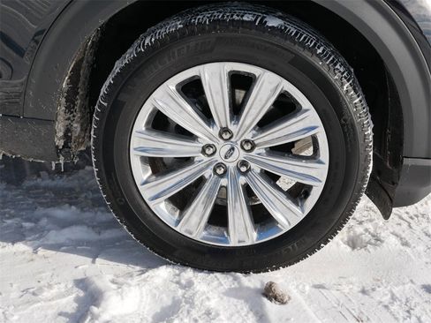 Certified 2023 Ford Explorer Limited w/ Limited Technology Package image 7