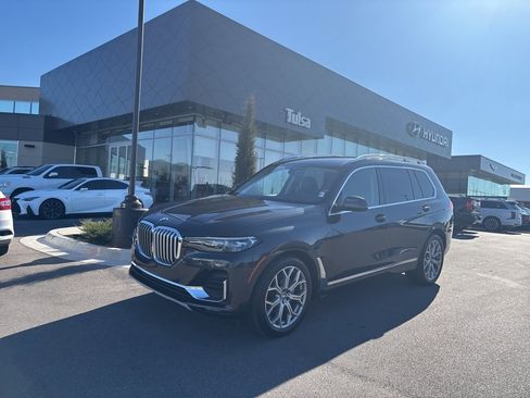 Used 2021 BMW X7 xDrive40i w/ Premium Package image 1