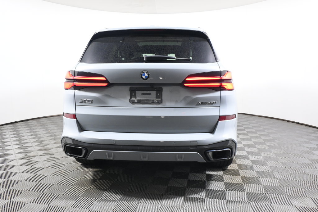 Certified 2024 BMW X5 xDrive40i w/ M Sport Package AWD/4WD image 6