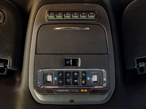 Used 2024 Ford F350 Platinum image 28