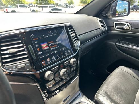 Used 2020 Jeep Grand Cherokee Limited RWD image 23