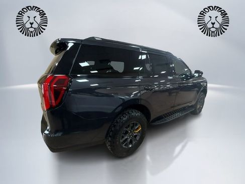 New 2026 Ford Expedition Tremor image 5