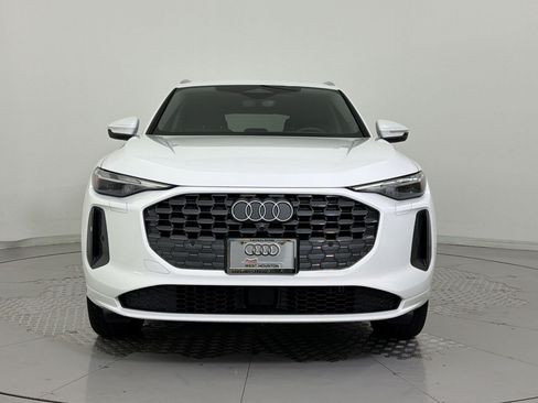 Certified 2025 Audi Q5 Premium w/ Convenience Package AWD/4WD image 6
