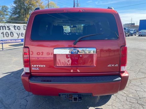 Used 2007 Dodge Nitro SLT image 3