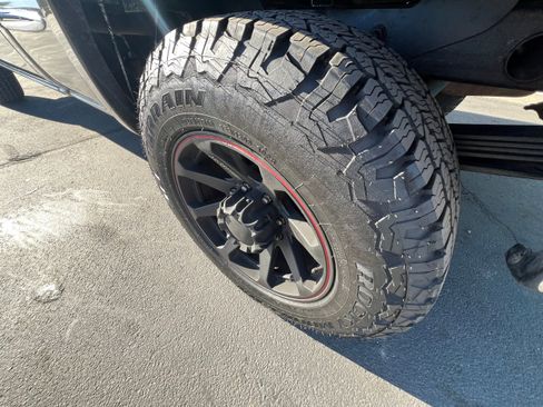 Used 2001 GMC Sierra 1500 SLE w/ Convenience Plus Group image 9