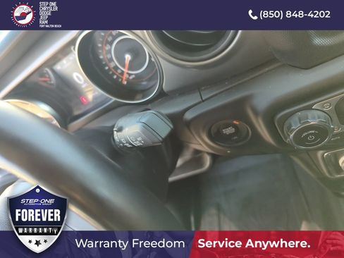 Used 2022 Jeep Wrangler Unlimited Sport AWD/4WD image 19