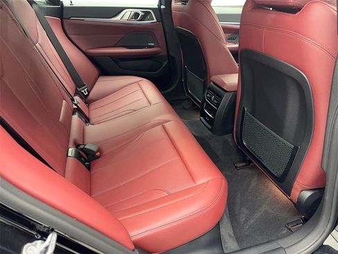 Used 2022 BMW i4 eDrive40 image 39