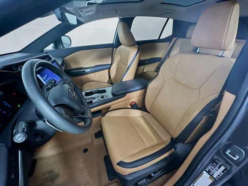 Used 2023 Lexus RZ 450e Premium w/ Accessory Package (2T) image 13