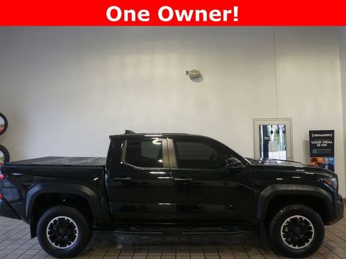 Used 2024 Toyota Tacoma TRD Off-Road AWD/4WD image 2