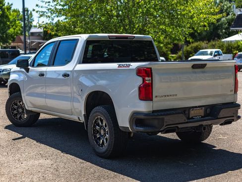 Used 2021 Chevrolet Silverado 1500 LT Trail Boss w/ Convenience Package II AWD/4WD image 5
