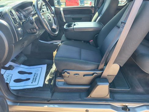 Used 2013 GMC Sierra 2500 SLE w/ SLE Preferred Package RWD image 18