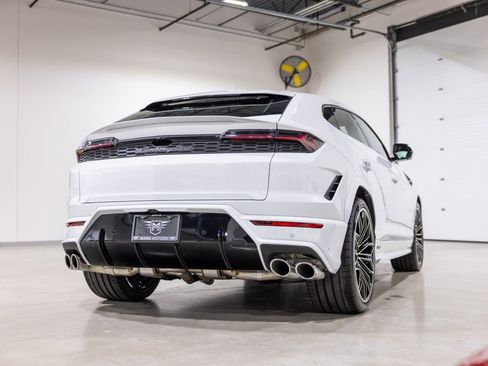 Used 2025 Lamborghini Urus SE image 4
