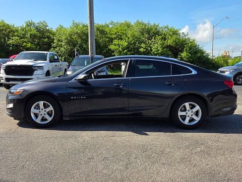Used 2022 Chevrolet Malibu LS w/ LPO, Convenience Package 2 FWD image 4