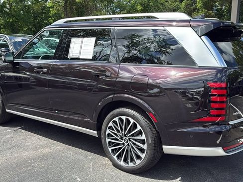 Used 2026 Hyundai Palisade Calligraphy FWD image 6