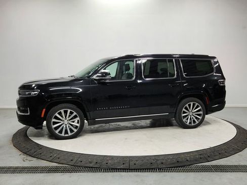 Used 2023 Jeep Grand Wagoneer Series II image 4