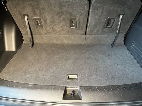 Used 2020 Chevrolet Traverse LS AWD/4WD image 23