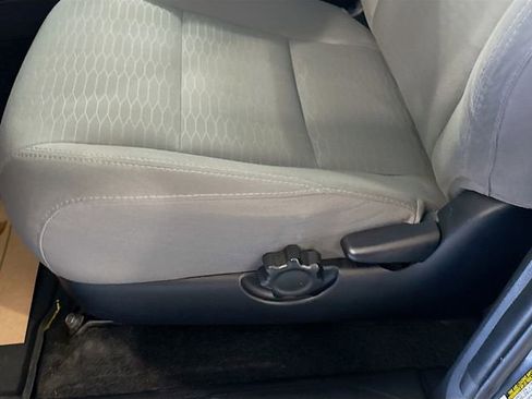 Used 2017 Toyota Tacoma SR5 w/ Tow Package image 18