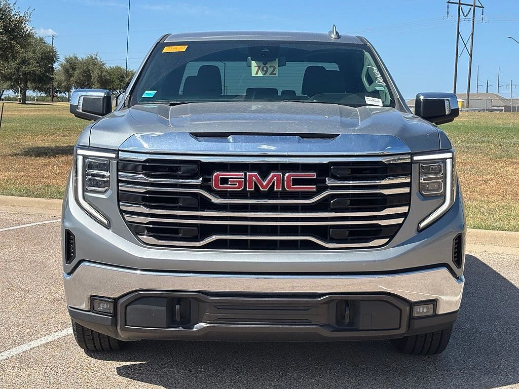 Used 2025 GMC Sierra 1500 SLT RWD image 31