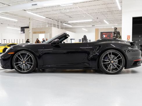 Used 2021 Porsche 911 Turbo S image 4