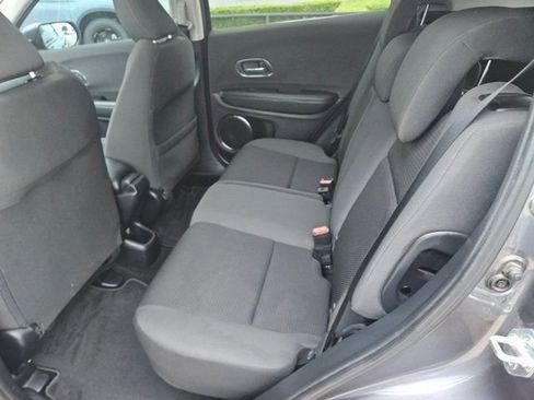 Used 2022 Honda HR-V EX image 10