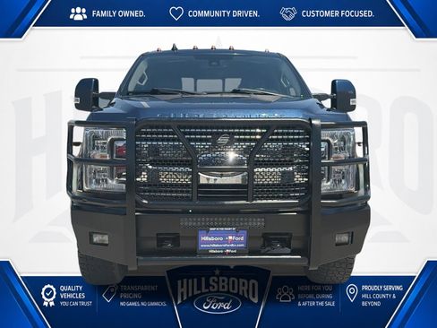Used 2019 Ford F250 Lariat w/ Lariat Ultimate Package AWD/4WD image 2