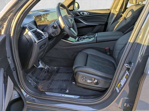 Used 2026 BMW X5 xDrive50e w/ Executive Package image 17