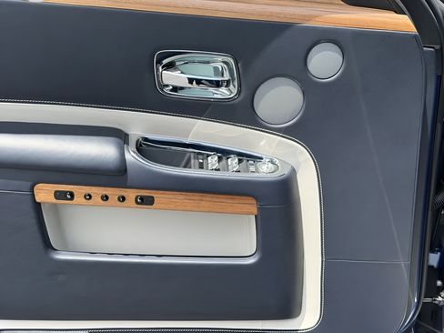Used 2019 Rolls-Royce Ghost RWD image 14