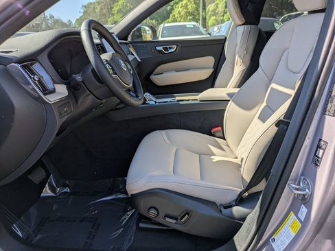 New 2026 Volvo XC60 B5 Plus w/ Protection Package Premier AWD/4WD image 22