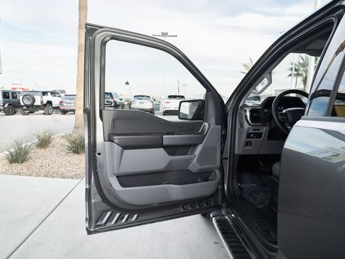 Used 2025 Ford F150 XLT w/ Equipment Group 301A Standard image 21