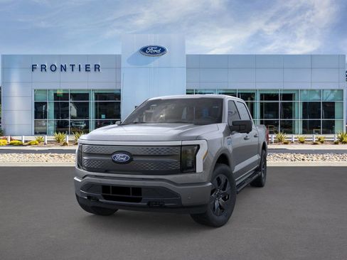 New 2025 Ford F150 Lightning Flash image 2
