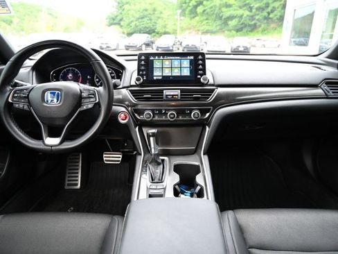 Used 2022 Honda Accord Sport image 11
