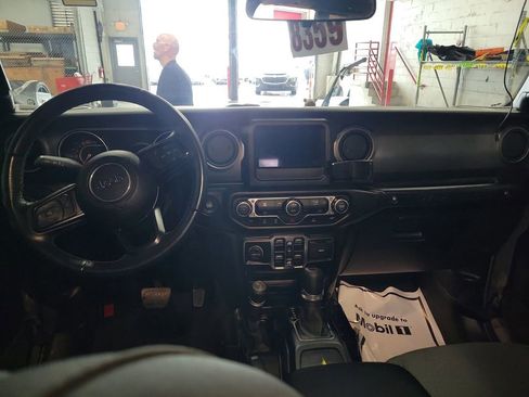 Used 2021 Jeep Wrangler Unlimited Sport AWD/4WD image 11