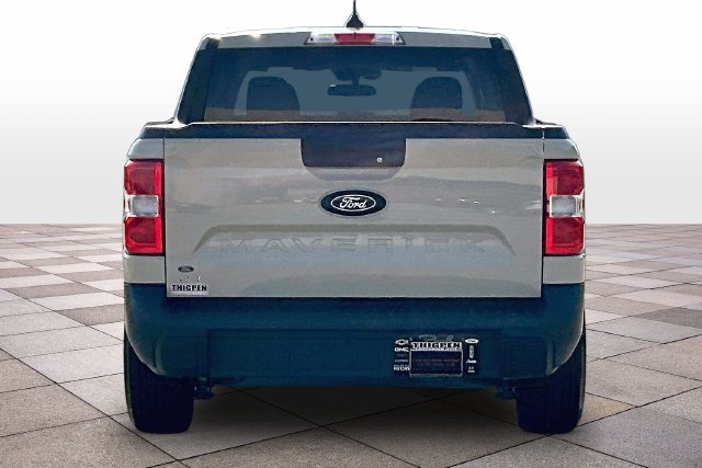 Certified 2025 Ford Maverick XL FWD image 4