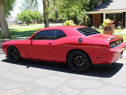 Used 2013 Dodge Challenger R/T w/ Sound Group II RWD image 39