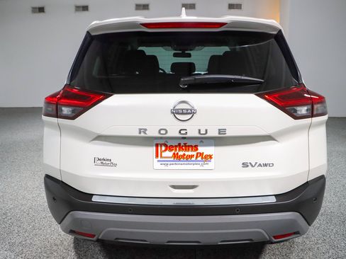 Used 2023 Nissan Rogue SV AWD/4WD image 8