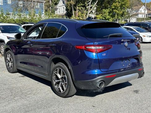 Used 2019 Alfa Romeo Stelvio Ti image 5