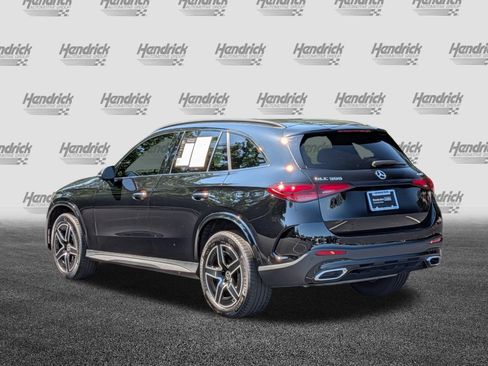 Certified 2025 Mercedes-Benz GLC 300 4MATIC image 8