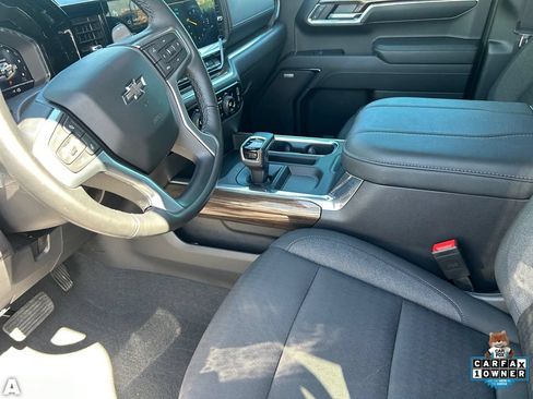 Used 2024 Chevrolet Silverado 1500 LT Trail Boss w/ Convenience Package II AWD/4WD image 19