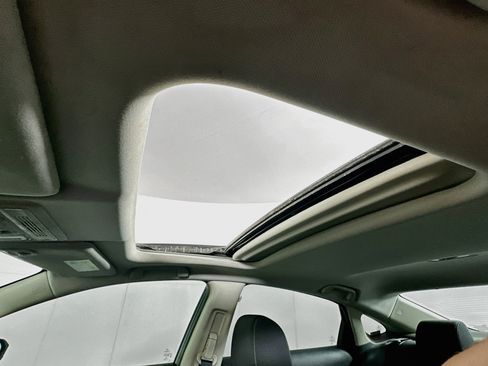 Used 2019 Honda Civic EX image 24
