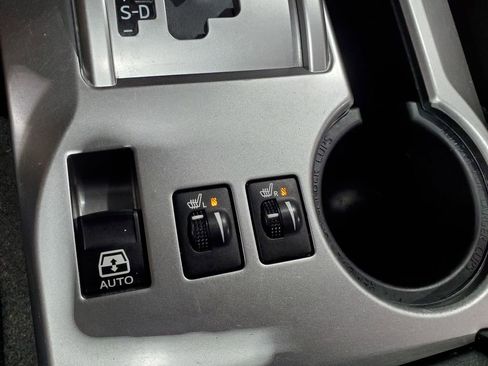 Used 2021 Toyota 4Runner SR5 Premium w/ Moonroof Package AWD/4WD image 37
