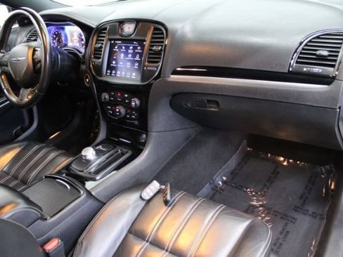 Used 2021 Chrysler 300 S RWD image 2