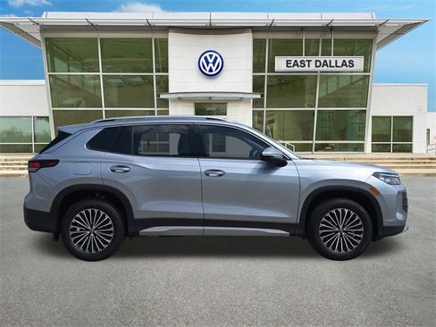 New 2025 Volkswagen Tiguan S image 2